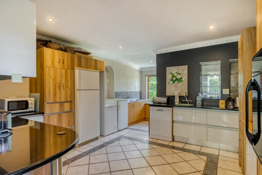 10 Bedroom Property for Sale in Montclair Western Cape